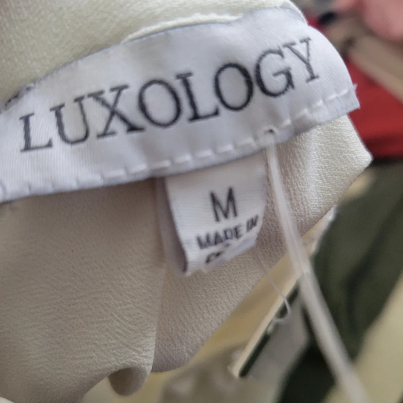 Luxology Top / Puff Polka-Dot Sleeves / Size Medium - Picture 4 of 5